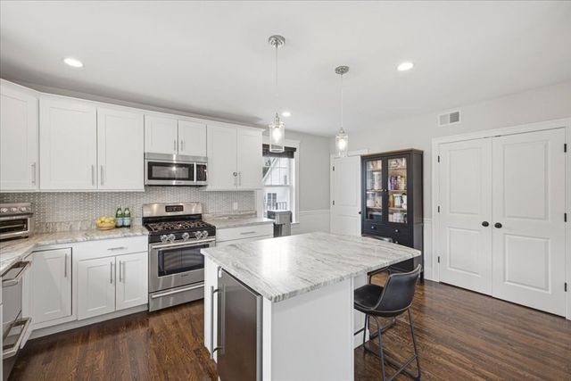 9 Park Street 10, Boston, MA 02122