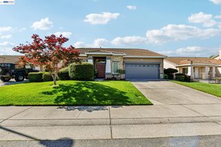 989 Carter St, Folsom, CA 95630