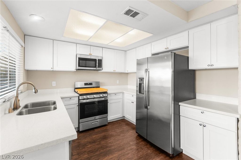 2503 Siesta Avenue, Las Vegas, NV 89121 — photo 4
