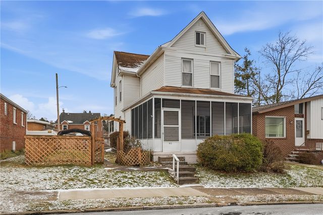 912 Waddell Ave, Clairton, PA 15025