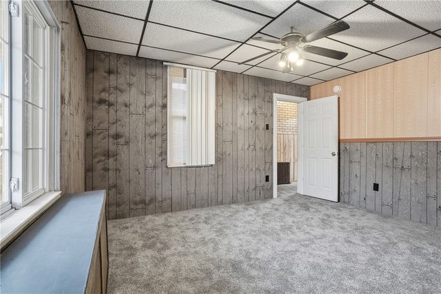 912 Waddell Ave, Clairton, PA 15025