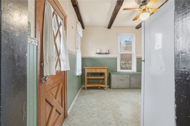 912 Waddell Ave, Clairton, PA 15025