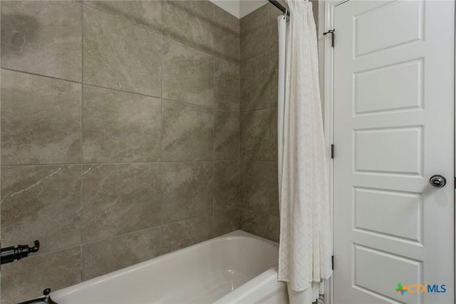 10205 Eaglefire Drive, Temple, TX 76502