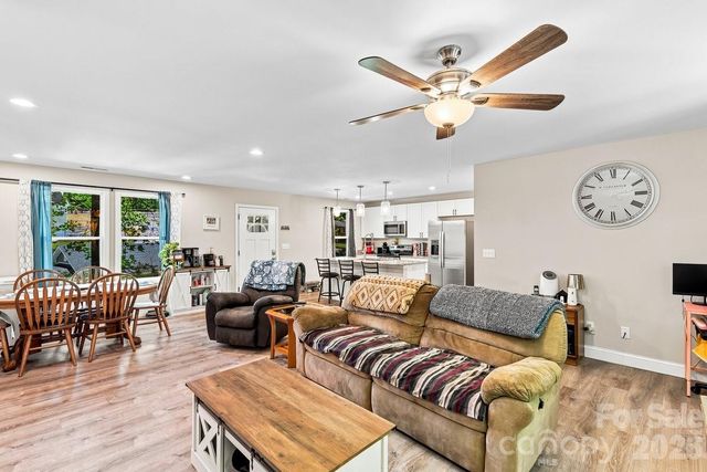 98 Dryid Hill Road, Swannanoa, NC 28778