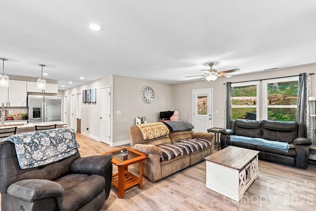 98 Dryid Hill Road, Swannanoa, NC 28778