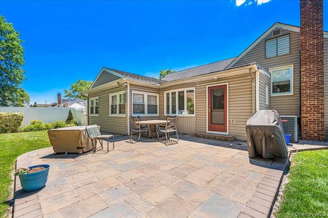 3247 Skillman Avenue, Oceanside, NY 11572