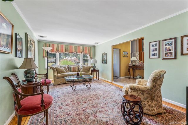 3247 Skillman Avenue, Oceanside, NY 11572