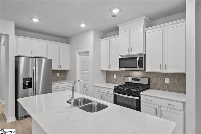 219 Tantalus Street, Gray Court, SC 29645