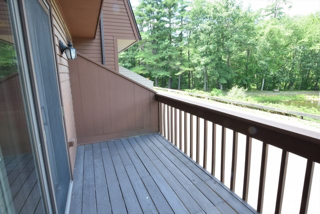 C4 Scotty Hollow Dr C4, Chelmsford, MA 01863