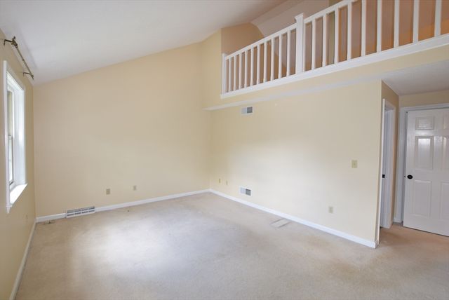 C4 Scotty Hollow Dr C4, Chelmsford, MA 01863