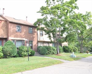 C4 Scotty Hollow Dr C4, Chelmsford, MA 01863