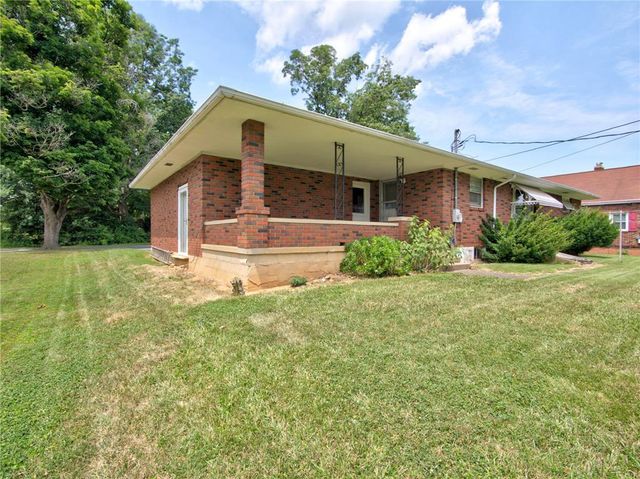 2110 West Pennsylvania Street, Allentown City, PA 18104