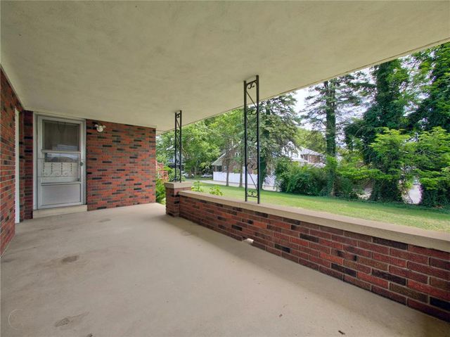 2110 West Pennsylvania Street, Allentown City, PA 18104