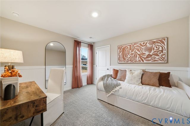 3801 Crow's Nest Ct, Hopewell, VA 23860