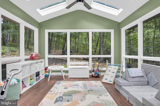 580 SPRING LANE, Boiling Springs, PA 17007