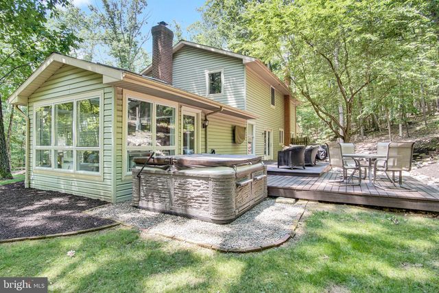 580 SPRING LANE, Boiling Springs, PA 17007