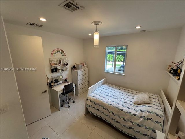 12885 SW 77 AVE, Pinecrest, FL 33156
