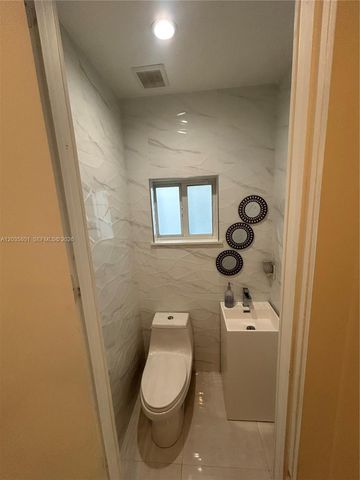 12885 SW 77 AVE, Pinecrest, FL 33156