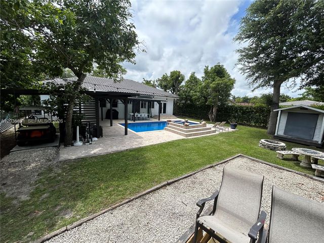 12885 SW 77 AVE, Pinecrest, FL 33156