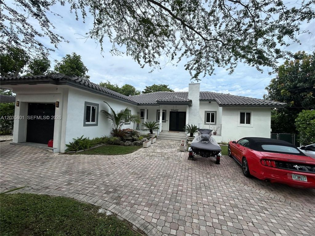 12885 SW 77 AVE, Pinecrest, FL 33156