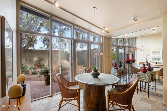 6858 E EDGEMONT Avenue, Scottsdale, AZ 85257