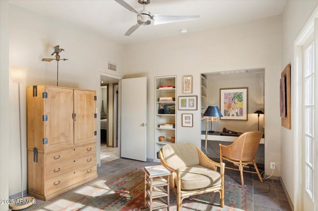 6858 E EDGEMONT Avenue, Scottsdale, AZ 85257