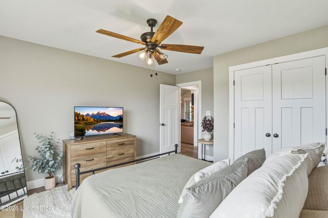 51 Birdseye Ct, Taylorsville, KY 40071