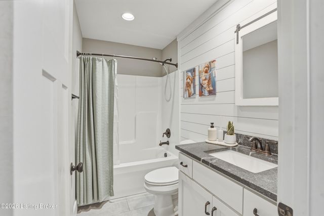 51 Birdseye Ct, Taylorsville, KY 40071