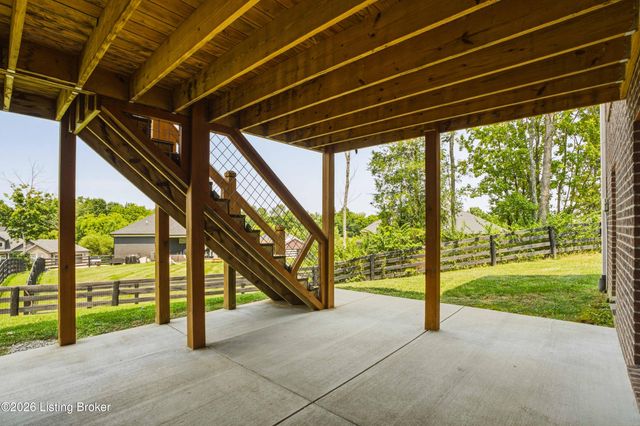 51 Birdseye Ct, Taylorsville, KY 40071