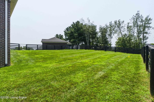 51 Birdseye Ct, Taylorsville, KY 40071
