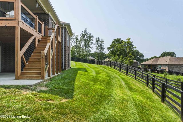 51 Birdseye Ct, Taylorsville, KY 40071