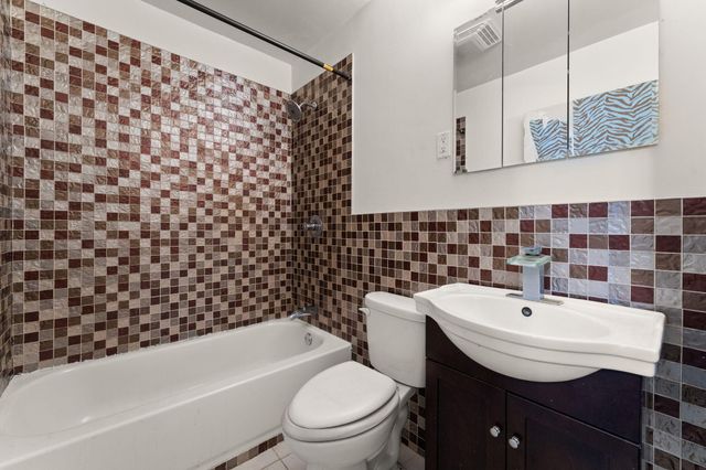 1021 Hamilton Place, Gary, IN 46403