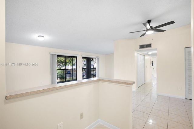 9446 S Belfort Cir 215, Tamarac, FL 33321