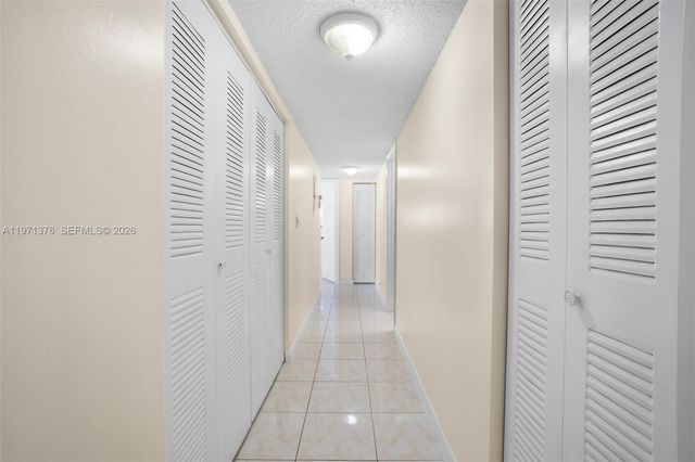 9446 S Belfort Cir 215, Tamarac, FL 33321