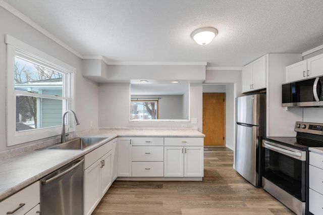 3279 Library Lane, Saint Louis Park, MN 55426