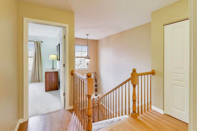 934 Tuscany Drive, Streamwood, IL 60107