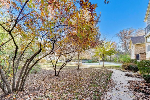 934 Tuscany Drive, Streamwood, IL 60107