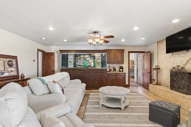 362 County Road 1170, Decatur, TX 76234