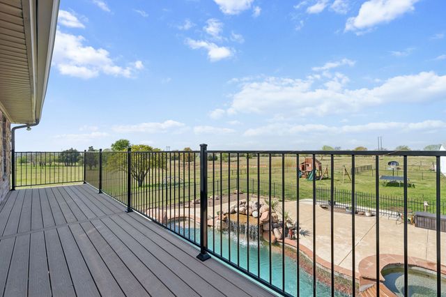 362 County Road 1170, Decatur, TX 76234