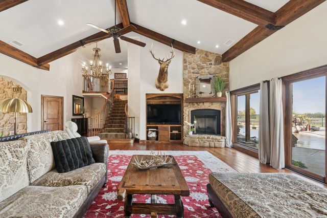 362 County Road 1170, Decatur, TX 76234