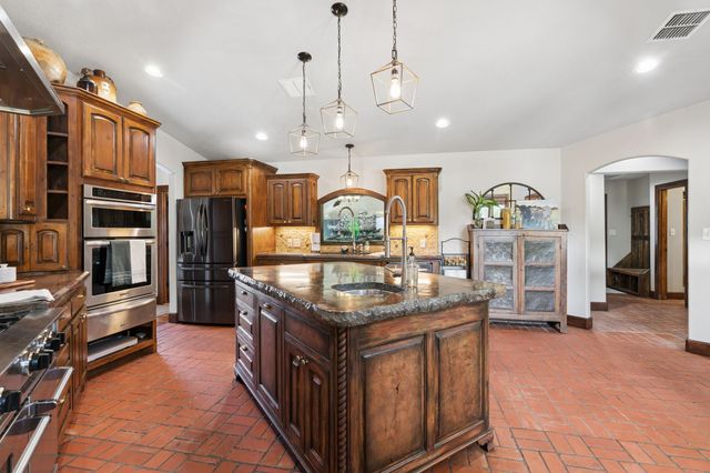 362 County Road 1170, Decatur, TX 76234