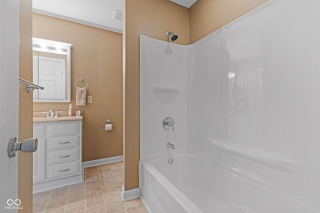 2721 Country Estates Drive, Indianapolis, IN 46227