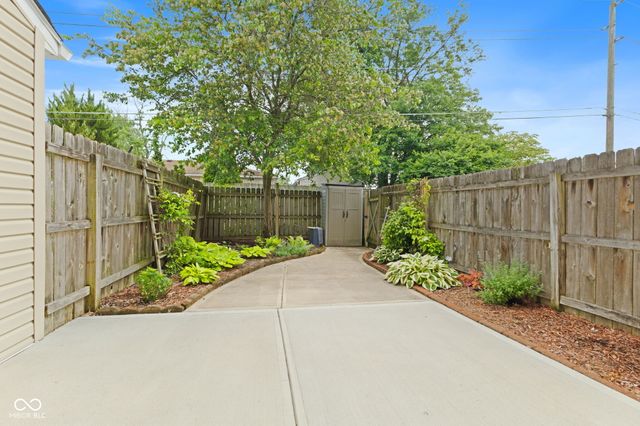 2721 Country Estates Drive, Indianapolis, IN 46227