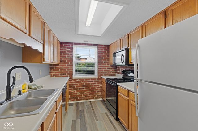 2721 Country Estates Drive, Indianapolis, IN 46227