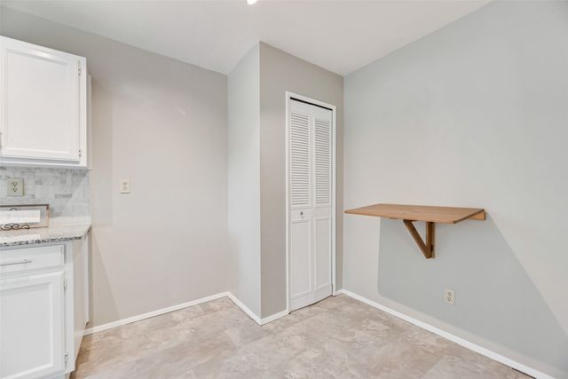 2002 Rose Hill Road, Carrollton, TX 75007