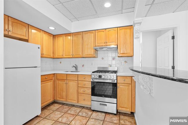 70 Linwood Avenue, Emerson, NJ 07630