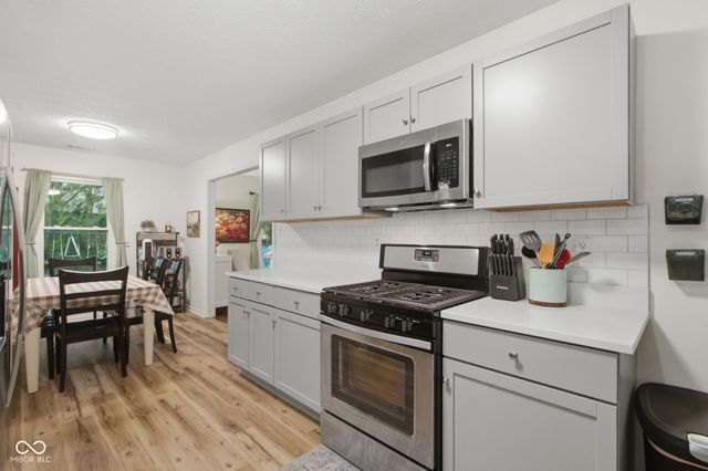 1043 Briarwood Drive, Brownsburg, IN 46112