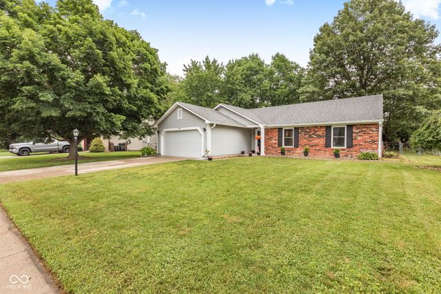1043 Briarwood Drive, Brownsburg, IN 46112