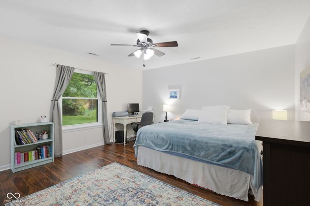 1043 Briarwood Drive, Brownsburg, IN 46112