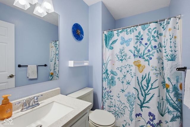 1043 Briarwood Drive, Brownsburg, IN 46112